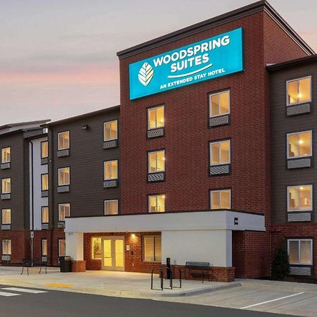 Woodsping Suites Washington Dc East Arena Drive Lake Arbor Extérieur photo