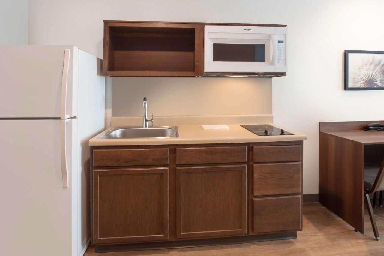 Woodsping Suites Washington Dc East Arena Drive Lake Arbor Extérieur photo