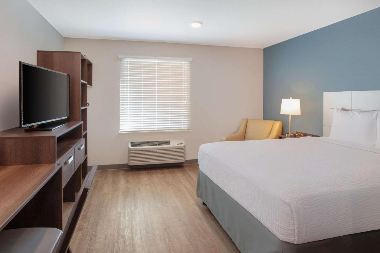 Woodsping Suites Washington Dc East Arena Drive Lake Arbor Extérieur photo