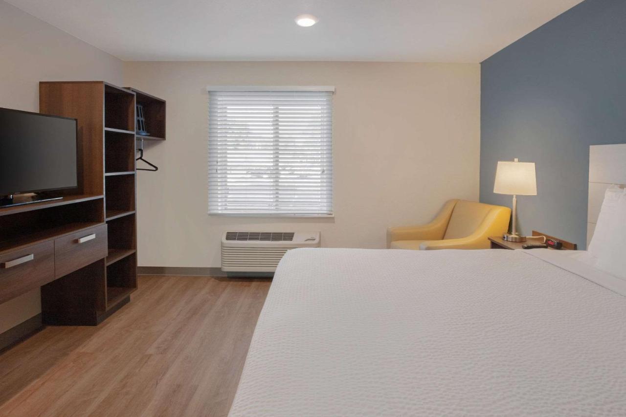 Woodsping Suites Washington Dc East Arena Drive Lake Arbor Extérieur photo