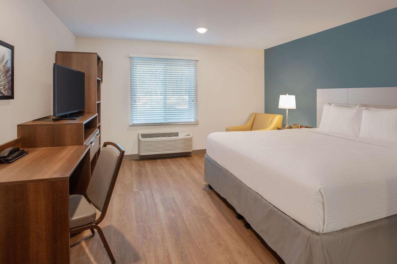 Woodsping Suites Washington Dc East Arena Drive Lake Arbor Extérieur photo
