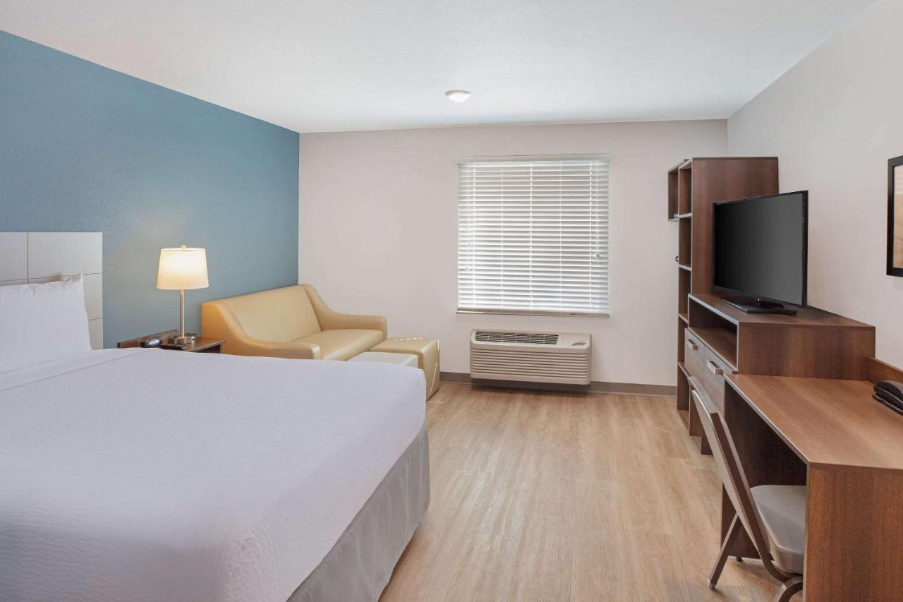 Woodsping Suites Washington Dc East Arena Drive Lake Arbor Extérieur photo