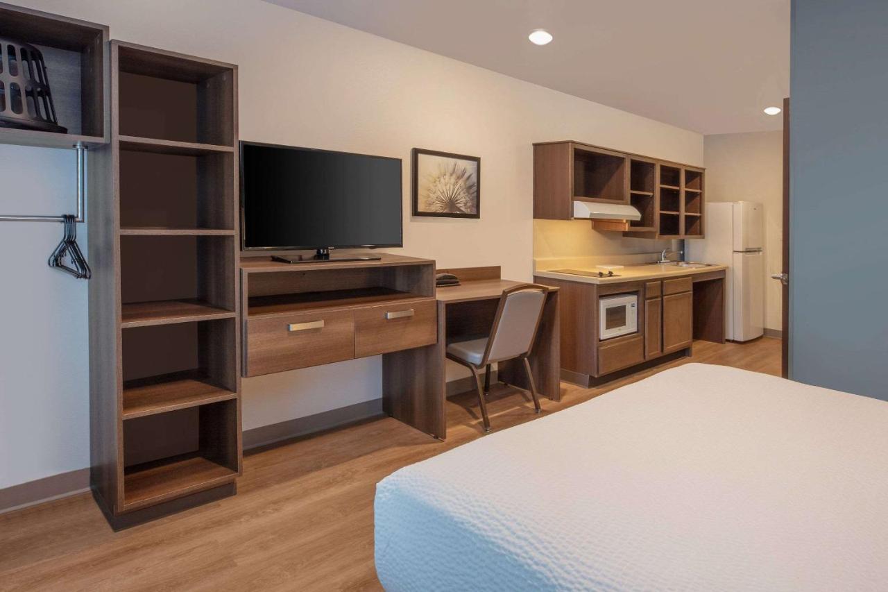 Woodsping Suites Washington Dc East Arena Drive Lake Arbor Extérieur photo